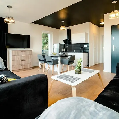 Everysky - Wyspianskiego 4 *