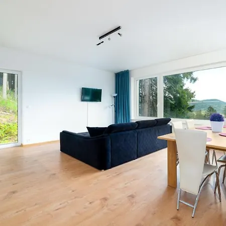 Everysky - Wyspianskiego 4 *